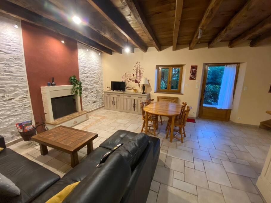 La Maison Paisible Guemene-Penfao ภายนอก รูปภาพ